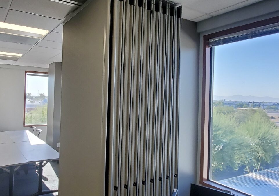 Hufcor Foldable Wall Added to New Training Room at EMC Insurance (Peoria)